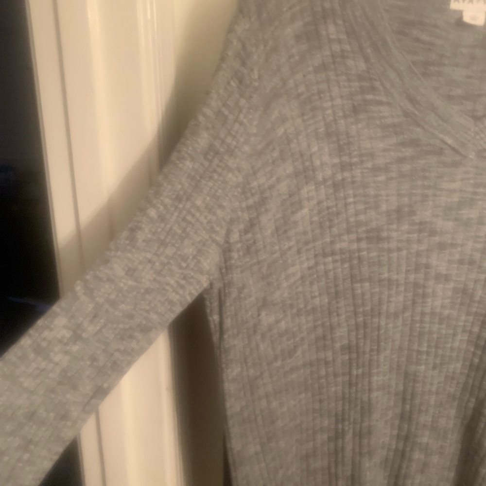 Sweater - Picture 3 of 4